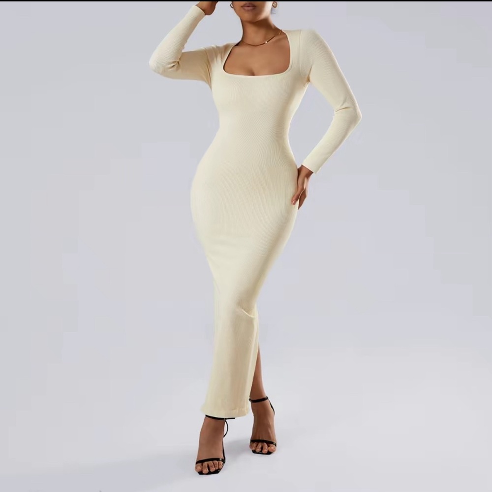 Mooslover White snatched midi dress